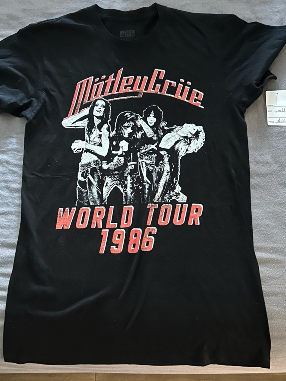 Mötley Crüe World Tour 1986 Black Graphic Tee
